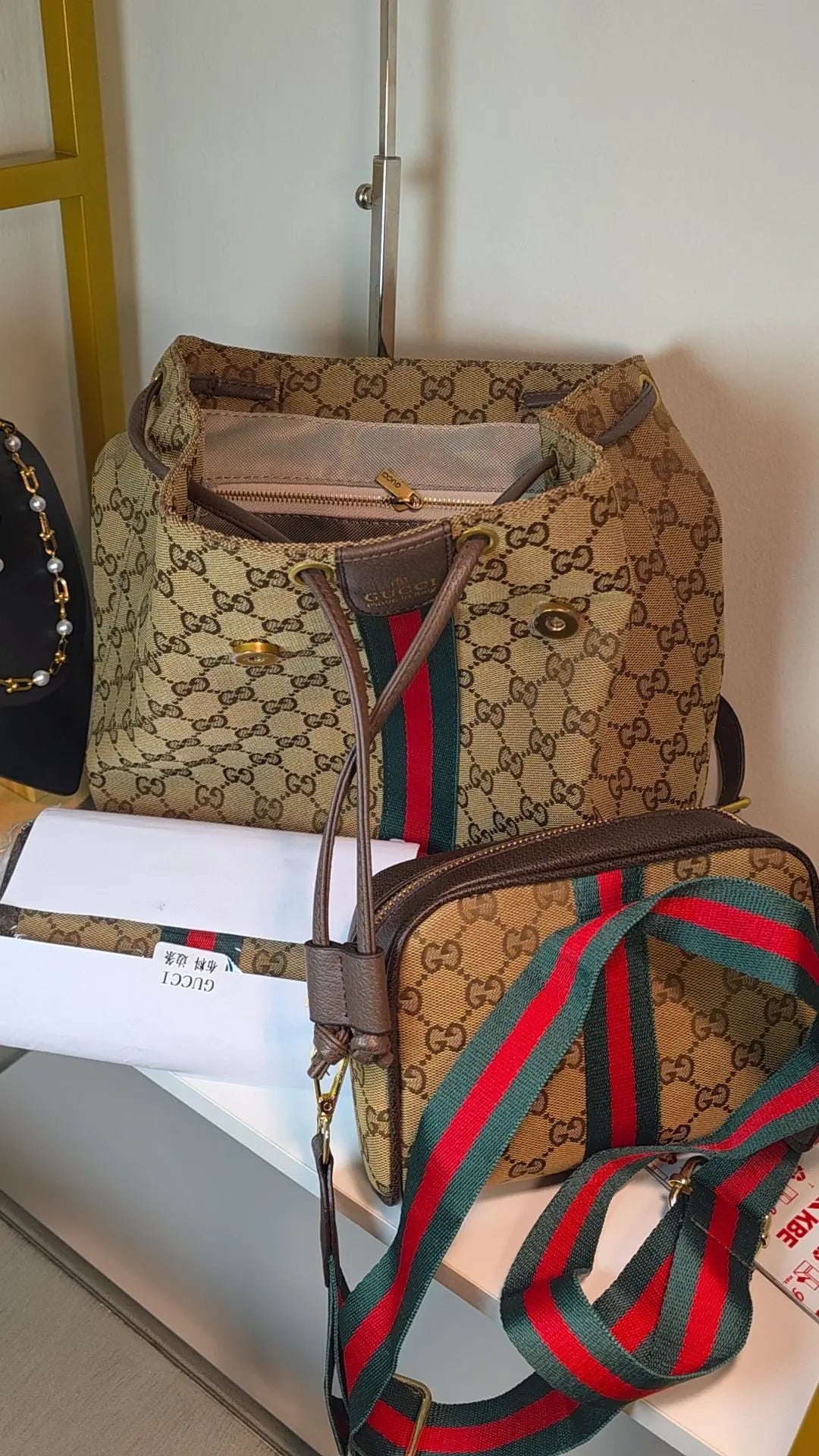 Sets bags