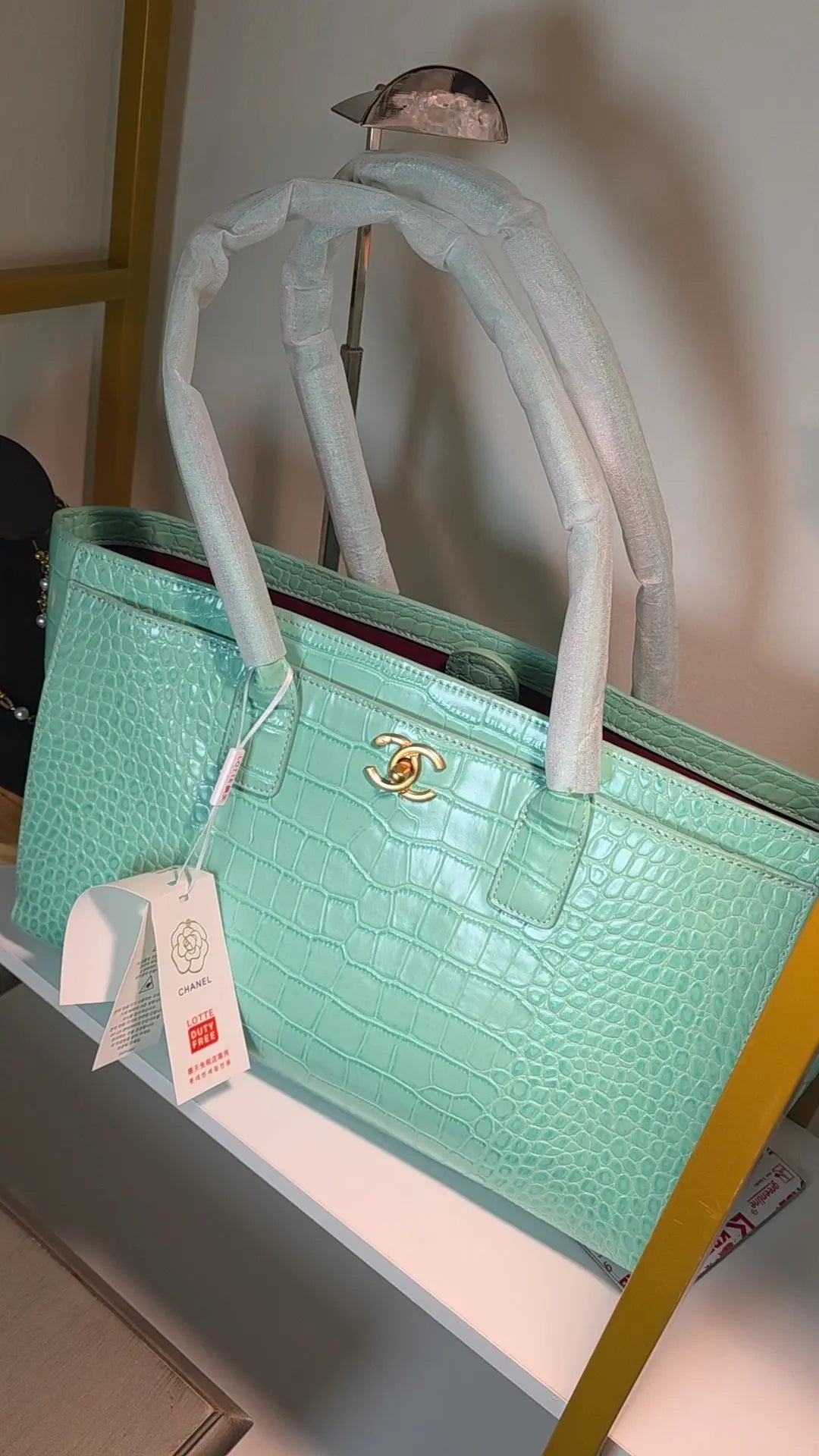 Hand bags