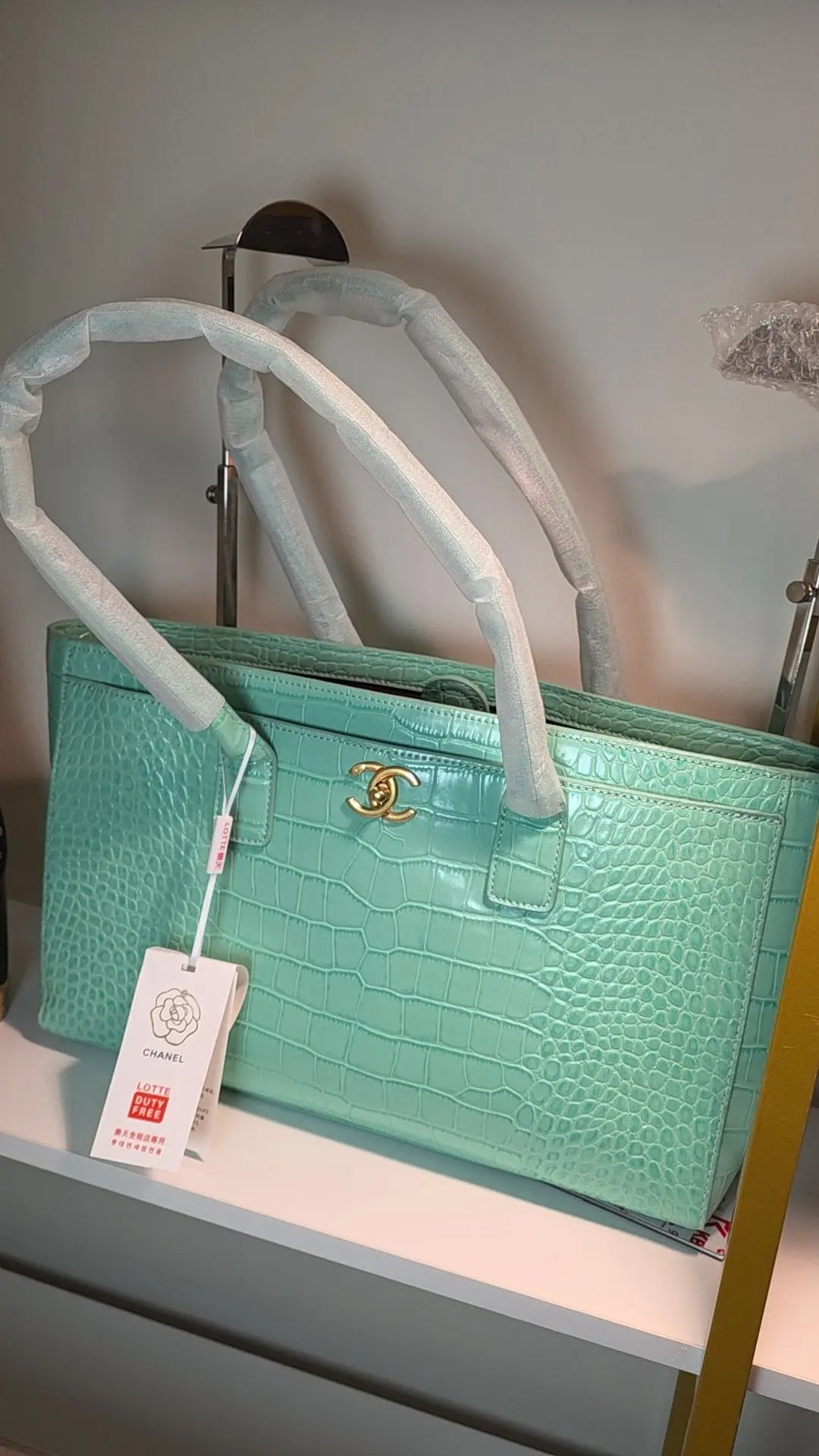 Hand bags